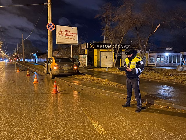 Парень и девушка впали в кому после ДТП на арендованной машине в Екатеринбурге
