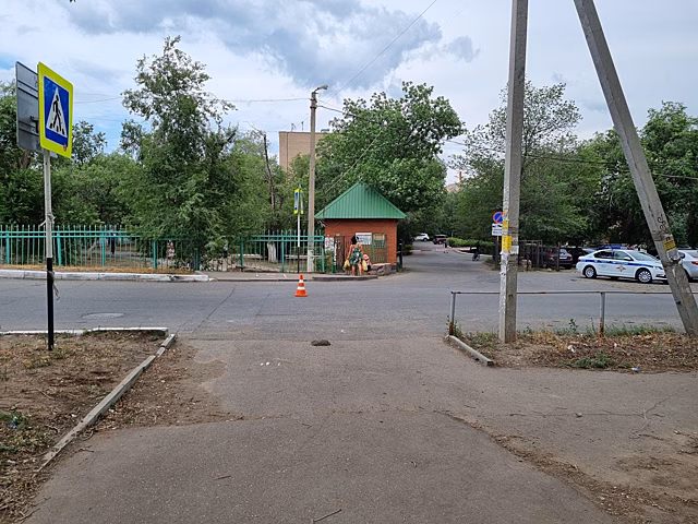 Оренбургские полицейские разыскивают водителя, сбившего женщину на пр. Гагарина