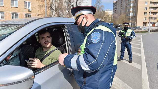 Инспектор накажет рублем нерадивых водителей