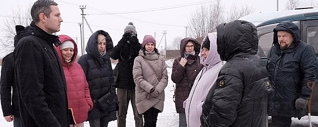 В Пущино на Грызловской улице сделали дорогу из щебня
