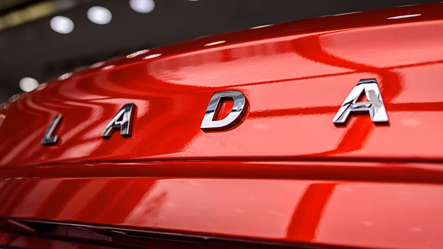 Новую LADA X-Cross 5 могут снять с производства