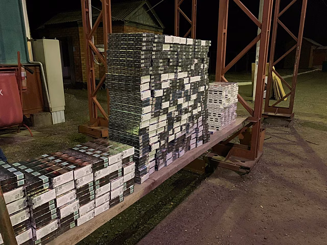 Оренбургские пограничник пресекли две попытки контрабанды табачной продукции