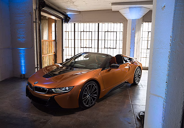 BMW i8 без крыши оказался на полтора миллиона рублей дороже купе