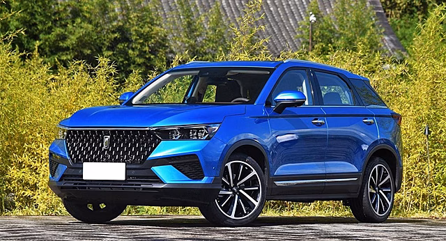 Первый обзор загадочного китайского кроссовера FAW Besturn T77