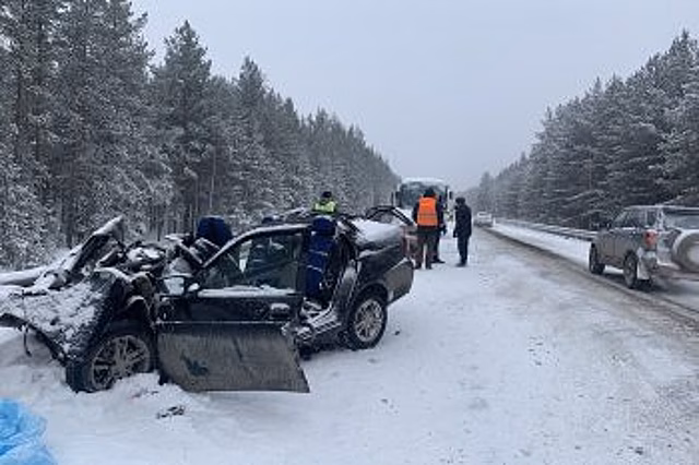 На севере Свердловской области в ДТП погибли два ребёнка