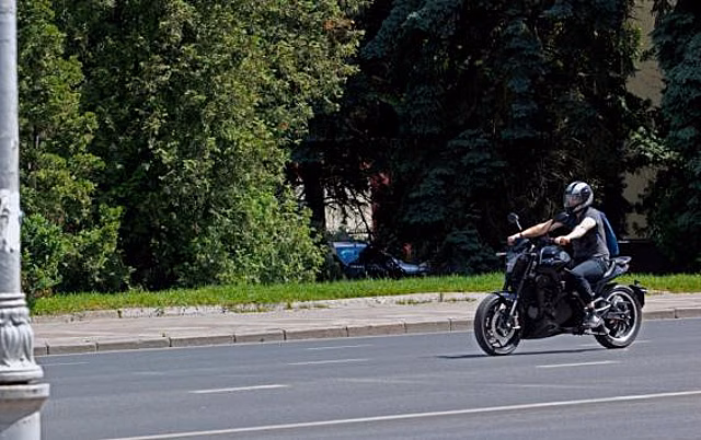 В Железногорске в ДТП с BMW пострадала мотоциклистка