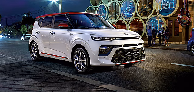 Дешево и сердито: KIA представила новый кроссовер за миллион рублей