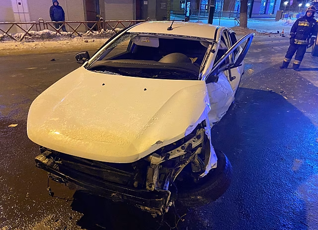 В Ярославле «Лада» попала за ночь в три ДТП