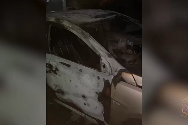 Волгоградские полицейские выясняют причину возгорания иномарки
