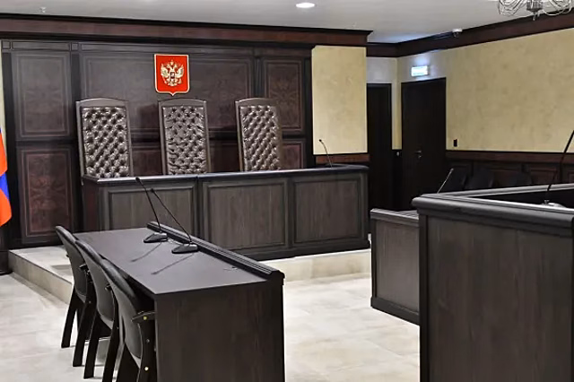 В Тольятти собственник демонтировал незаконный павильон после вмешательства приставов