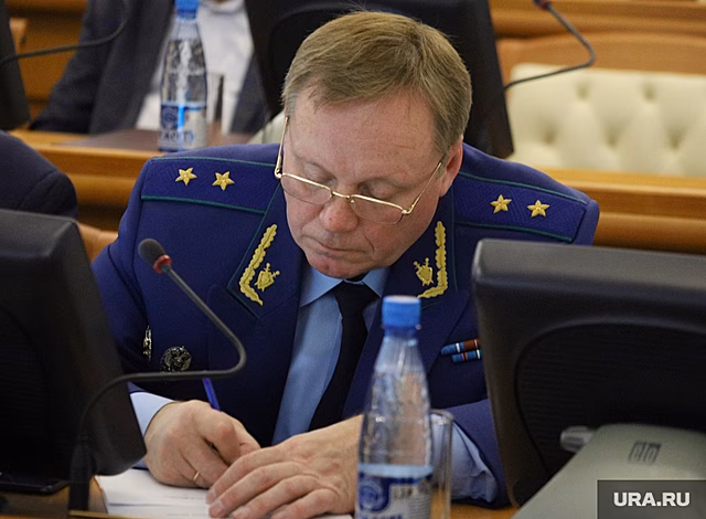 Курганскому прокурору Назарову придется разбираться с конфликтом по перегрузам