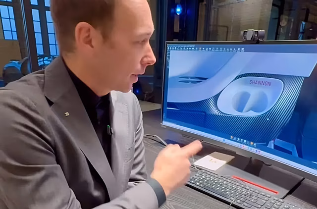 Bugatti создала подстаканник для Chiron по просьбе владельца