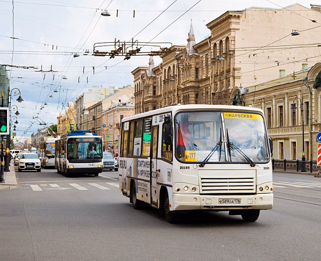 Петербуржцы запустили петицию против отмены 271 «маршруткок»