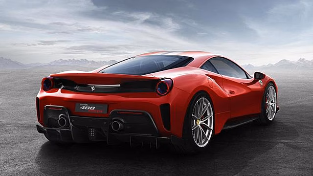 Ferrari 488: долгожданная Pista с титановыми шатунами