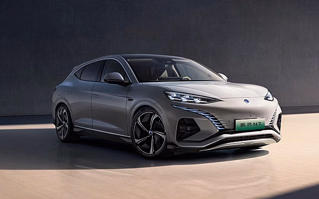 Рассекречен новый кроссовер Mercedes и BYD