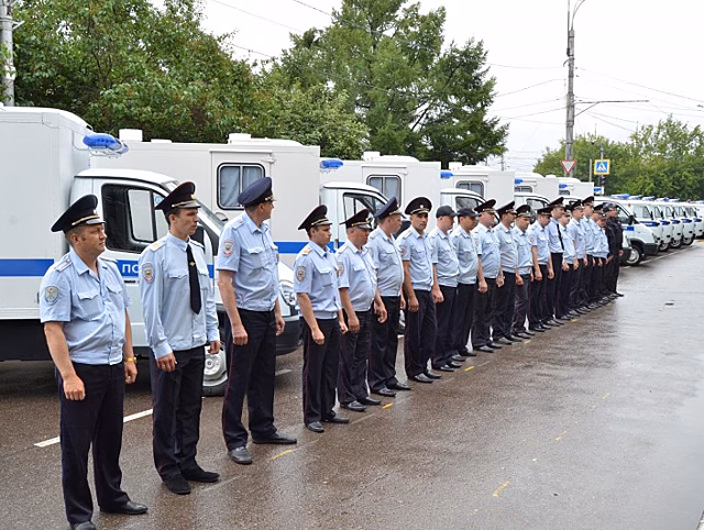 Полицейские Тверской области получили новые служебные автомобили