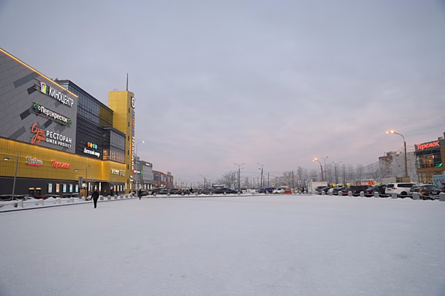 В Петербурге открыты три новые перехватывающие автостоянки