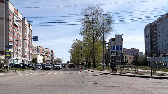68-летнего мужчину сбила иномарка на зебре в Вологде