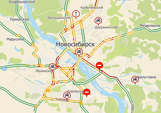 Новосибирцы застряли в огромных пробках