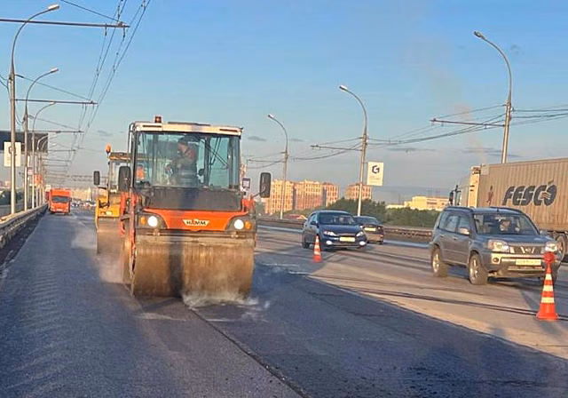 Димитровский мост на несколько дней частично перекрыли в Новосибирске