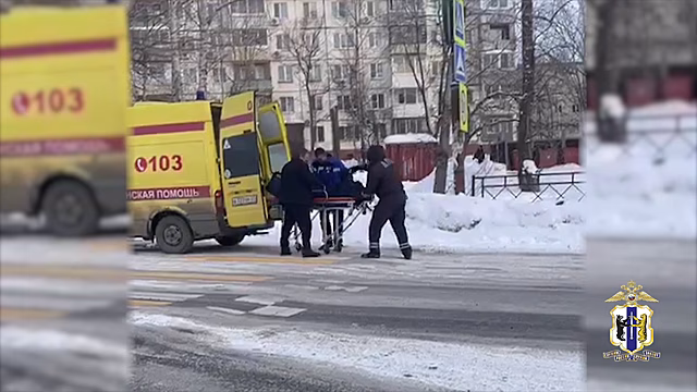 Хабаровские госавтоинспекторы оказали помощь мужчине, которому стало плохо на улице