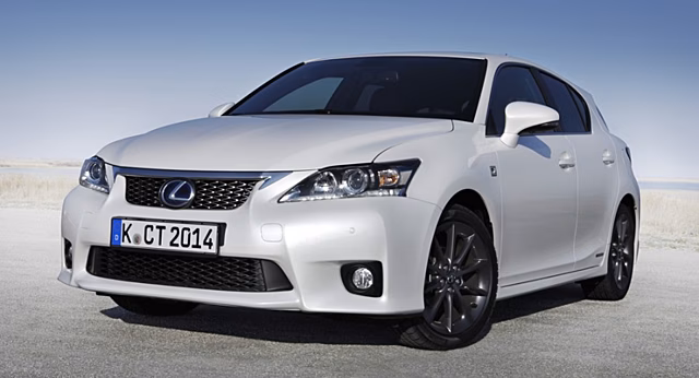 Lexus CT получил «прощальную» спецверсию
