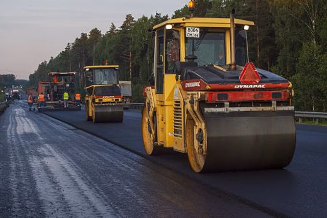 На Урале по нацпроекту «Безопасные и качественные автомобильные дороги» сданы первые два объекта