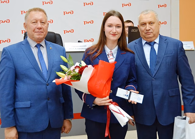 Кировчанка стала первой женщиной помощником машиниста на Горьковской железной дороге