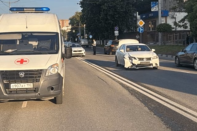 Школьница погибла в ДТП в Новороссийске