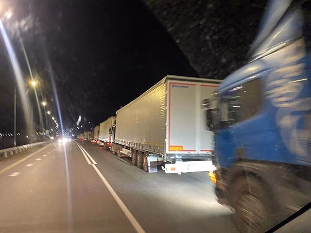 Проблему с частыми пробками на Угданском кольце решат до конца года