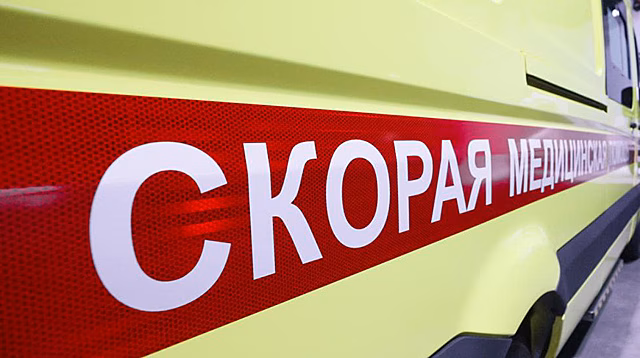 В Подмосковье мотоциклист врезался в стоящую на остановке маршрутку