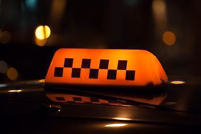 Владивостокцы устроили самосуд над пьяным таксистом