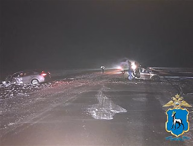 Один человек погиб и четверо пострадали из-за неудачного обгона на трассе в Самарской области