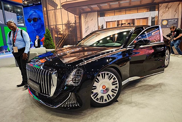 На ПМЭФ-2026 прошла премьера седана Hongqi Guoya за 30 млн рублей