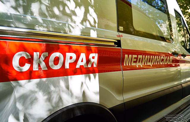 В Екатеринбурге монтажник пострадал при падении с четырёхметровой высоты