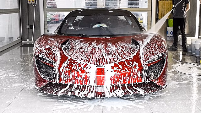 Посмотрите на сложнейший детейлинг редкого суперкара McLaren Spedtail