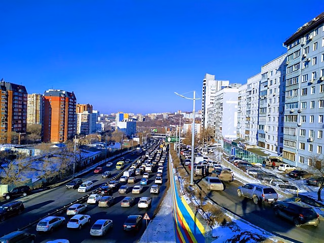 «Жуть»: во Владивостоке образовалась многочасовая пробка из-за митинга