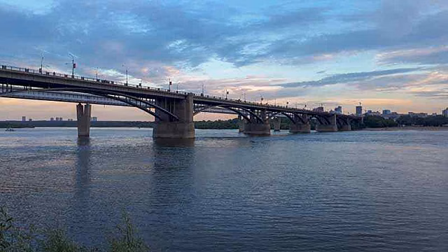 Определен подрядчик реконструкции Октябрьского моста