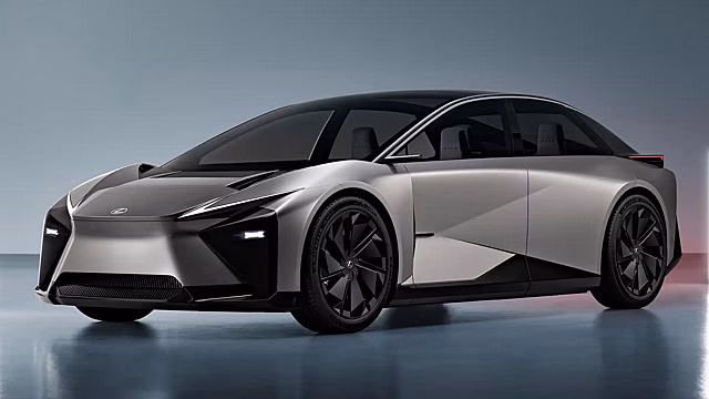 Новые автомобили Lexus будут на 95% состоять из китайских запчастей