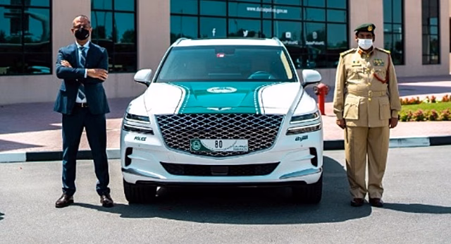 Премиальный кроссовер Genesis GV80 пополнил автопарк полиции Дубая