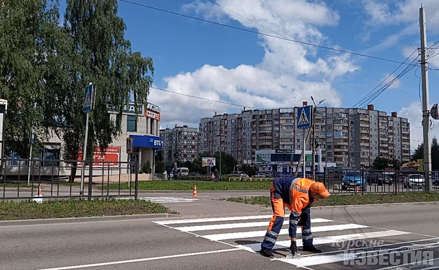 В Курске бракованную разметку восстановили по гарантии спустя рукава