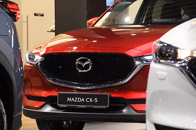 Продажи автомобилей Mazda в России в ноябре выросли на 9% - до 2,9 тыс. машин