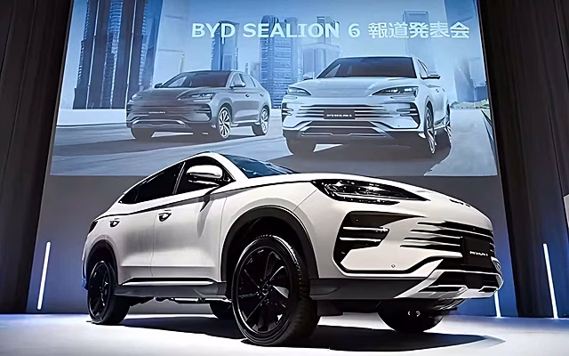 BYD вывела на рынок свой самый дешевый гибридный кроссовер
