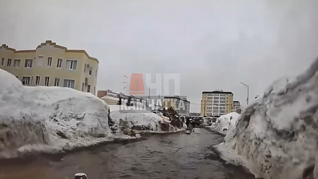 На Камчатке автодороги оказались под водой из-за растаявшего снега