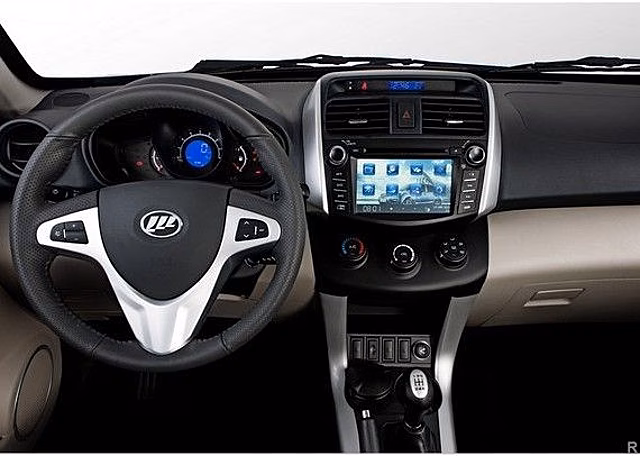 Опубликованы новые изображения салона рестайлингового Lifan X60