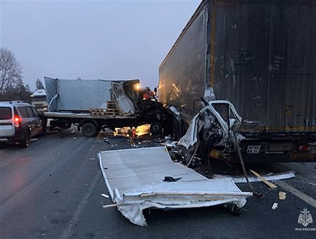 На трассе М5 в районе поселка Прибрежный образовался крупный затор