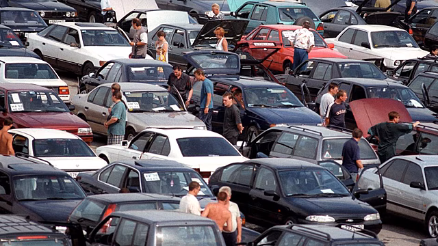«Чёрный август», автосалон MIMS и забытые проекты: как кризис 1998 года изменил российский авторынок