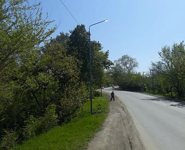 Опасный поворот в пригороде Владивостока получил дополнительное освещение