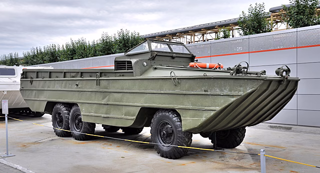 БАВ-485 – первая советская грузовая амфибия