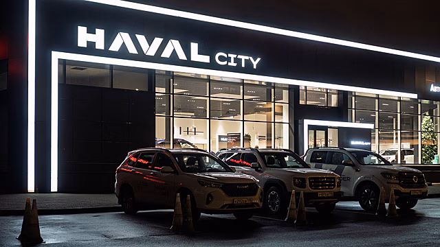 В России рухнули продажи новых автомобилей